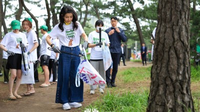 김건희 여사, 강릉 경포 해변 정화 활동 및 강릉 중앙·성남시장 민생 행보