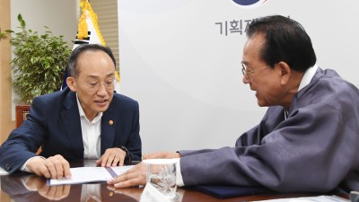 노인인구 증가 등에 대응하여 노인일자리 지원 및 돌봄 강화