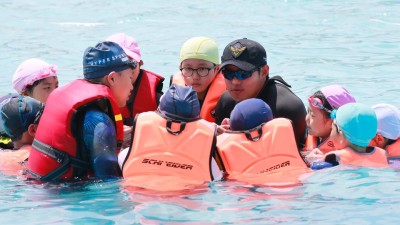 송파구, 해양경찰이 알려주는 어린이 ‘생존수영교실’ 운영